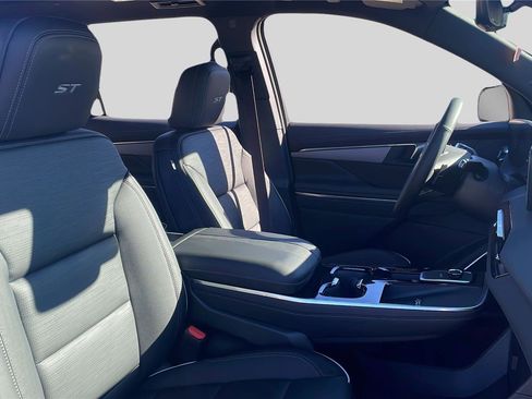 New 2026 Buick Enclave Sport Touring w/ Power Package image 25