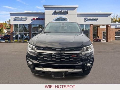 Used 2022 Chevrolet Colorado Z71 image 3