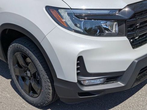 New 2026 Honda Ridgeline Black Edition image 3