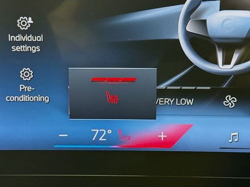 Used 2024 BMW X5 xDrive40i w/ M Sport Package image 20