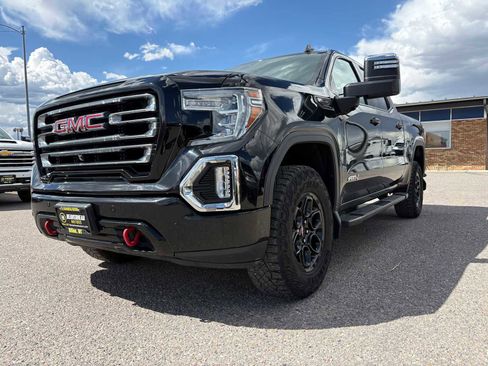 Used 2020 GMC Sierra 1500 AT4 w/ AT4 Premium Package AWD/4WD image 23