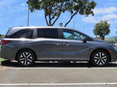 Used 2025 Honda Odyssey EX-L image 5