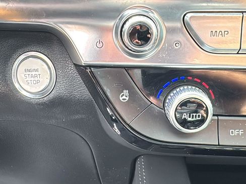 Used 2021 Kia Telluride EX w/ EX Premium Package image 18