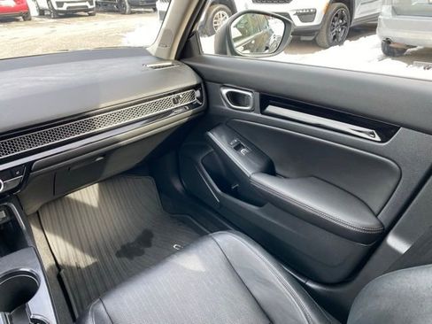 Used 2023 Honda Civic Touring image 36