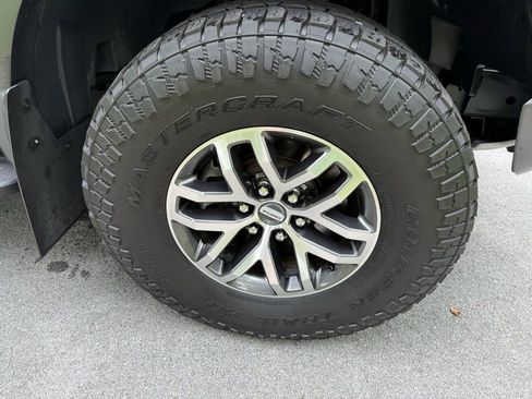 Used 2018 Ford F150 Raptor w/ Equipment Group 802A Luxury AWD/4WD image 14