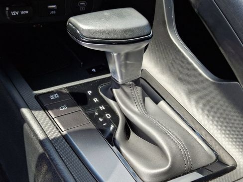 Certified 2025 Hyundai Elantra Sport FWD image 15