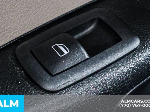 Used 2023 Chrysler Voyager LX FWD image 50