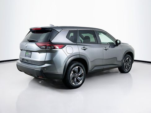 Used 2025 Nissan Rogue SV FWD image 9