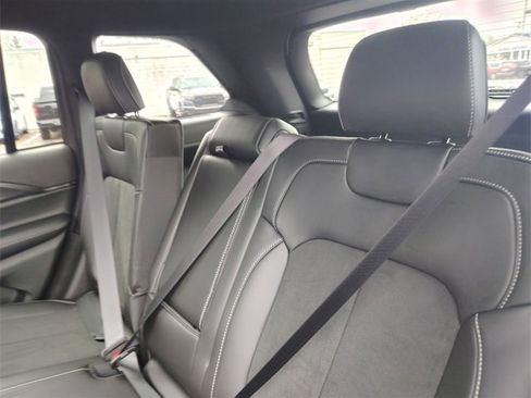 New 2025 Jeep Grand Cherokee Altitude w/ Trailer Tow Package image 29