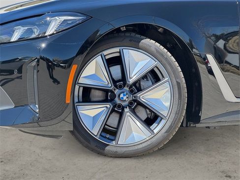 Used 2025 BMW i4 xDrive40i w/ M Sport Package image 9