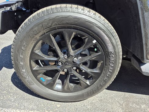 Used 2023 Jeep Wrangler Unlimited Sahara w/ Cold Weather Group image 25