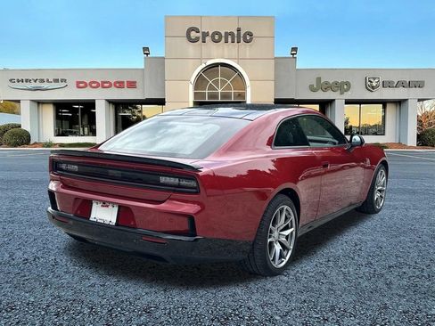 Used 2024 Dodge Charger Daytona Scat Pack w/ Plus Group AWD/4WD image 3