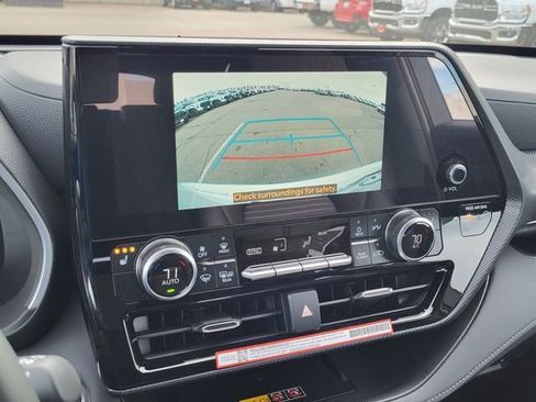 New 2026 Toyota Highlander XSE image 27