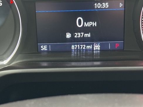 Used 2021 Chevrolet Silverado 1500 LT image 22