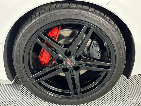 Used 2024 Chevrolet Corvette Stingray Preferred Conv RWD image 10