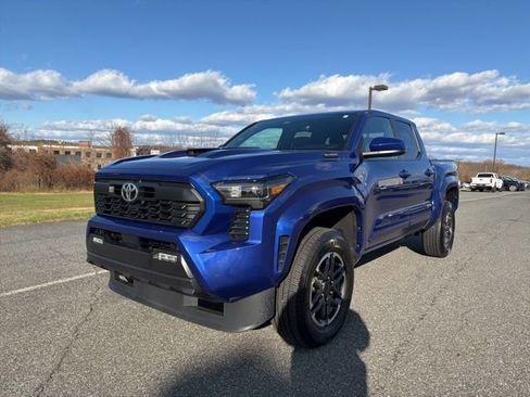 Used 2024 Toyota Tacoma TRD Sport image 4