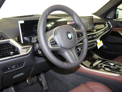 New 2026 BMW X5 sDrive40i w/ M Sport Package image 4