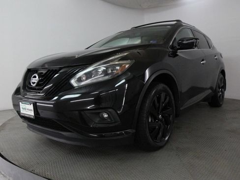 Used 2018 Nissan Murano SL w/ Midnight Edition Package FWD image 3