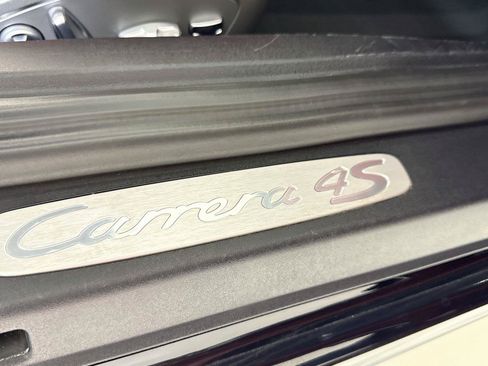 Used 2017 Porsche 911 Carrera 4S AWD/4WD image 32