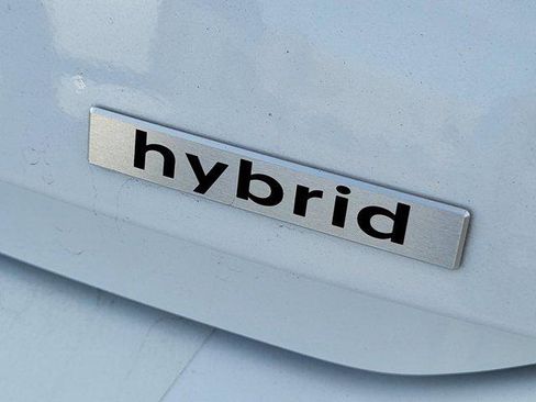 New 2025 Hyundai Elantra SEL image 14