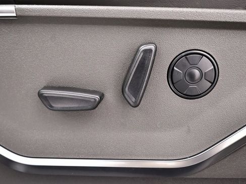 New 2026 Ford F350 Platinum w/ Platinum Plus Package image 13