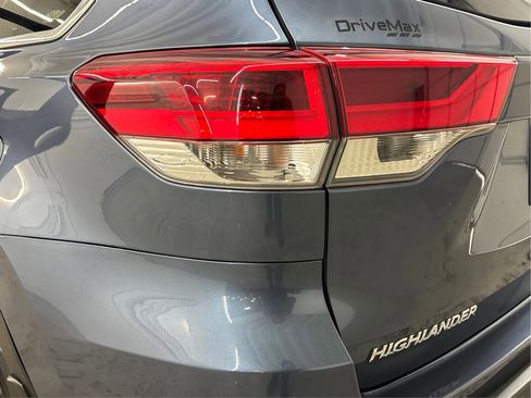 Used 2018 Toyota Highlander XLE image 35