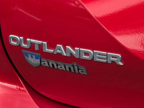 Used 2022 Mitsubishi Outlander SE AWD/4WD image 11