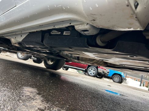 Used 2018 Jeep Grand Cherokee Overland image 19