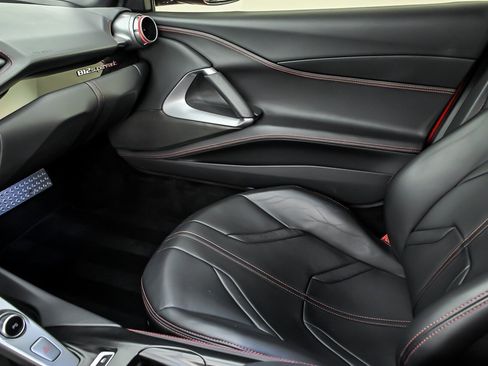 Used 2019 Ferrari 812 Superfast RWD image 39