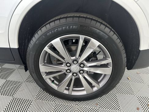 Used 2024 Cadillac XT5 Premium Luxury w/ Technology Package FWD image 10