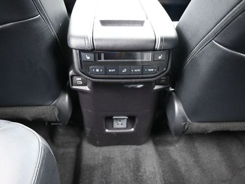 Used 2025 Toyota Grand Highlander AWD Hybrid image 37