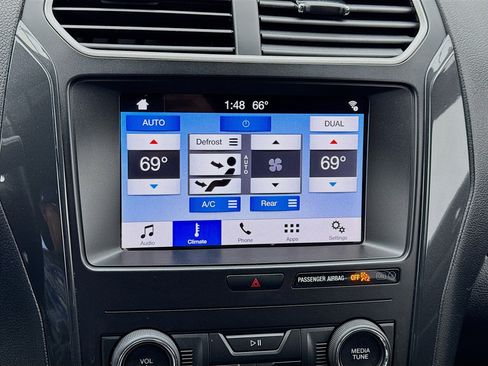 Used 2019 Ford Explorer XLT w/ Equipment Group 201A image 12