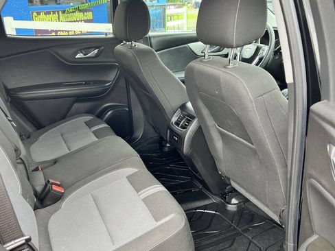 Used 2024 Chevrolet Blazer LT w/ Convenience Package FWD image 6