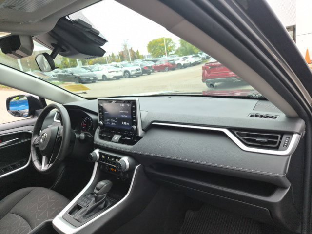 Used 2022 Toyota RAV4 XLE w/ Convenience Package AWD/4WD image 10