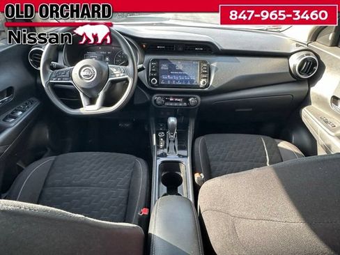 Used 2022 Nissan Kicks SV FWD image 13