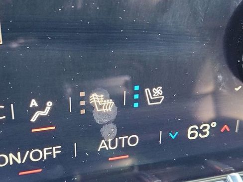 Used 2026 GMC Yukon Denali w/ Sun & Power Step Package AWD/4WD image 24