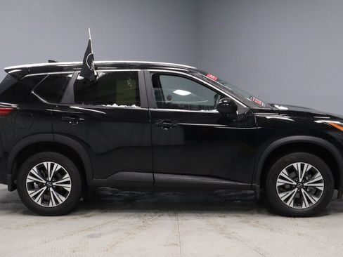 Certified 2023 Nissan Rogue SV image 8