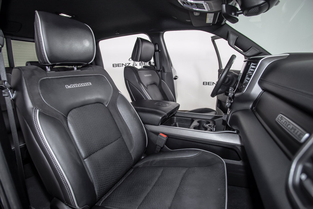 Used 2021 RAM 1500 Laramie w/ Sport Appearance Package AWD/4WD image 16