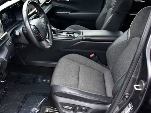 Certified 2023 Toyota Crown XLE image 10