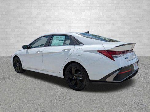 New 2026 Hyundai Elantra SEL Sport Premium FWD image 4