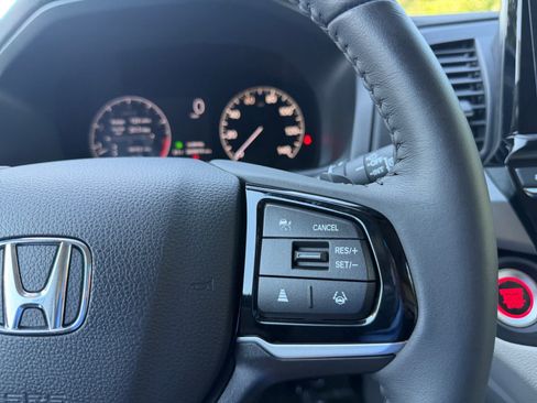 Used 2026 Honda Odyssey EX-L image 22