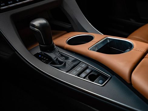 Used 2020 Toyota Avalon Limited w/ Advanced Safety Package FWD image 37