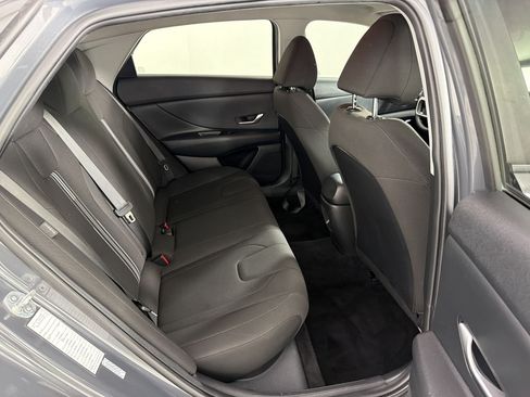 Used 2024 Hyundai Elantra SEL FWD image 29