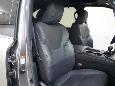 Used 2023 Lexus LX 600 4WD w/ Luxury Package image 33