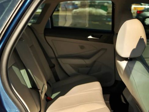 Used 2019 Volkswagen Jetta S image 38