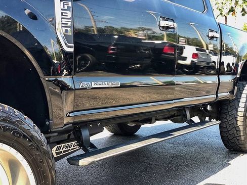 Used 2017 Ford F350 Platinum w/ Platinum Ultimate Package image 12