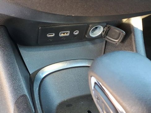 Used 2024 Chevrolet Malibu LT image 25