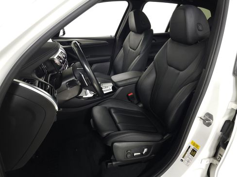 Used 2018 BMW X3 M40i image 15