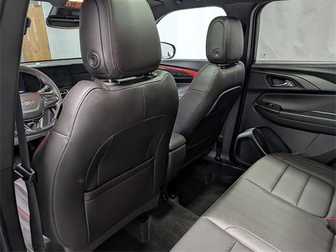 Used 2024 Chevrolet TrailBlazer RS w/ Convenience Package image 16