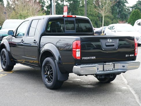 Used 2019 Nissan Frontier SV image 8